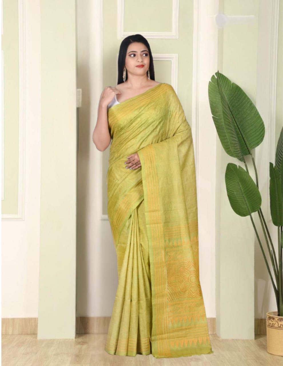 Hand Kantha Embroidery Work on Mehendi Green Colour Ganchi Tussar Silk Saree